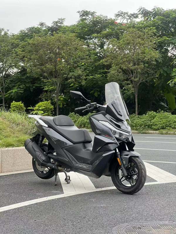 无极 SR250GT