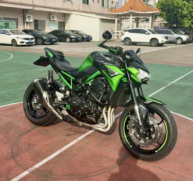 川崎 Z900