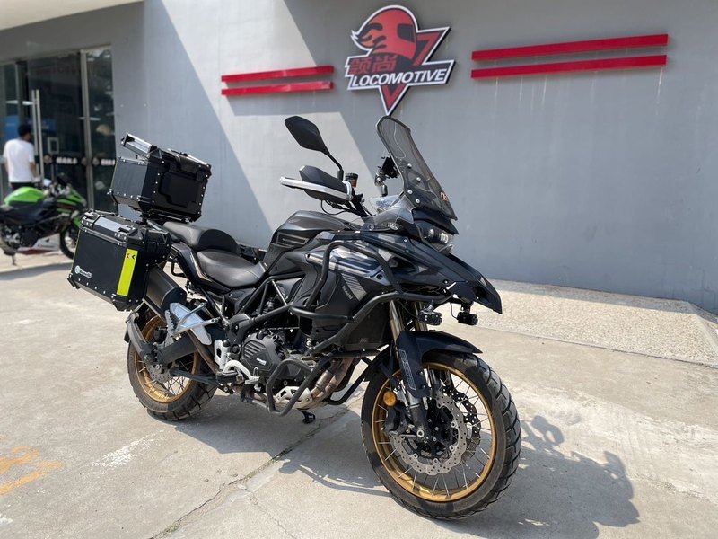 贝纳利 TRK552