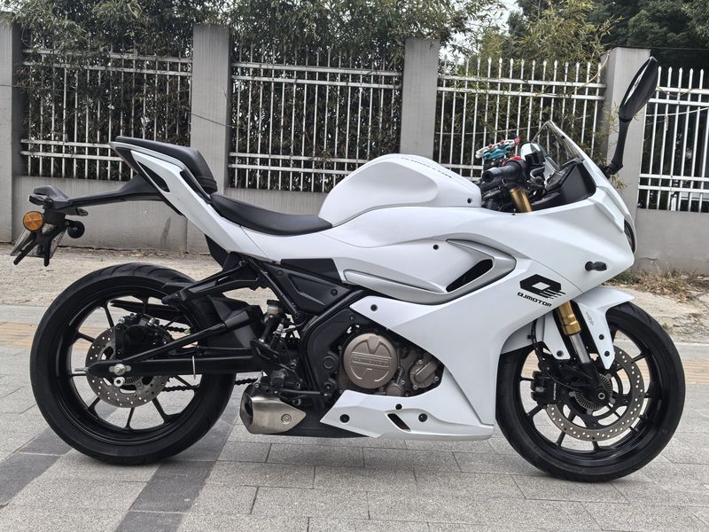 QJMOTOR 赛250