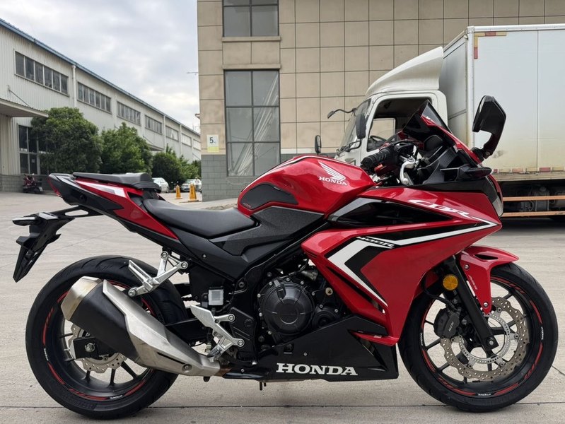 本田WING CBR400R