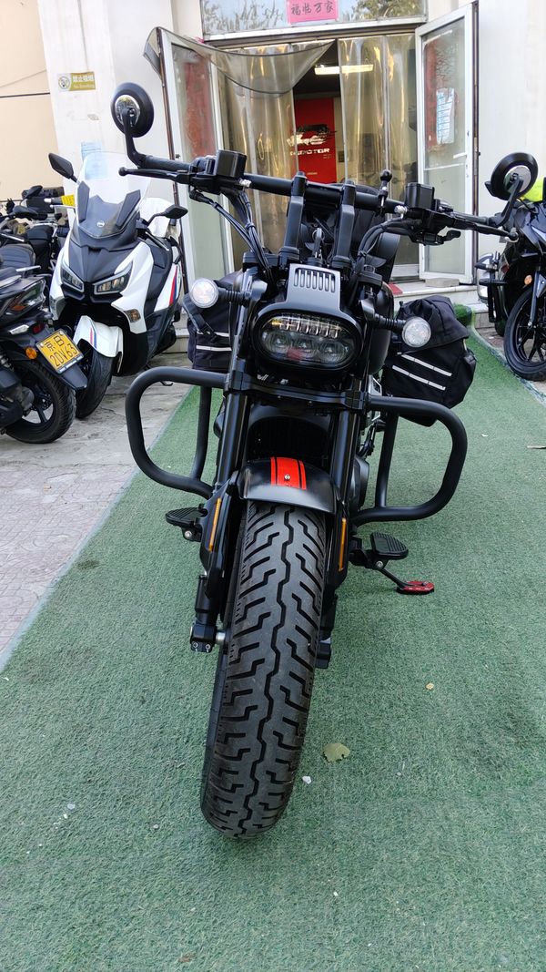 QJMOTOR 闪250