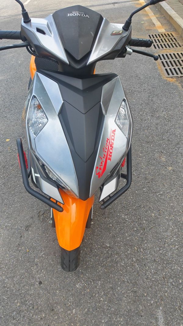 五羊本田 NX125