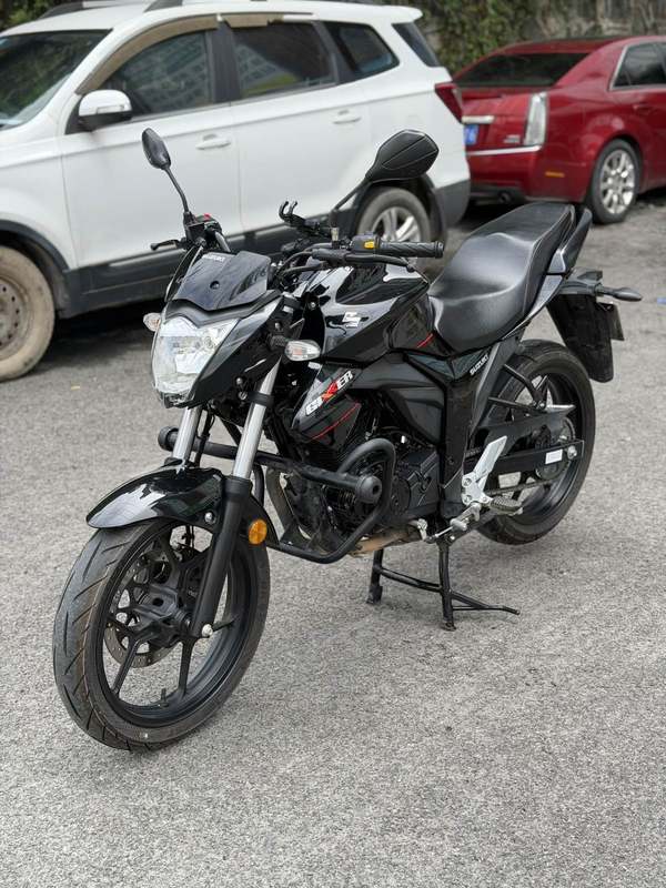 济南铃木 极客飒 Gixxer 155 NK