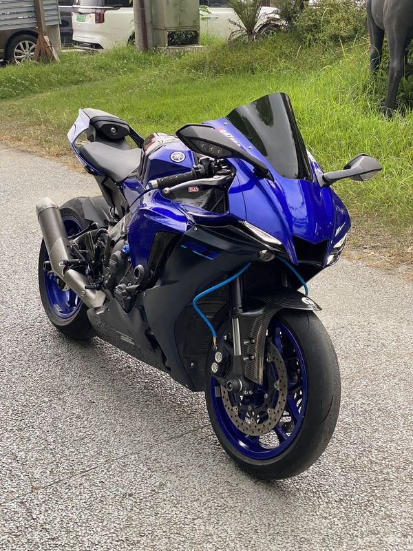 雅马哈 YZF-R1