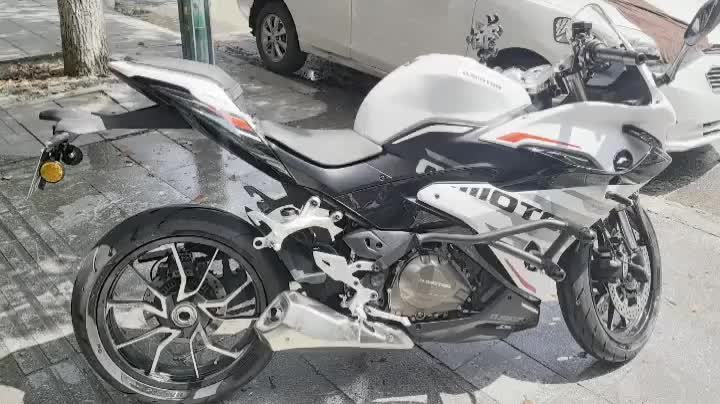 QJMOTOR 赛450