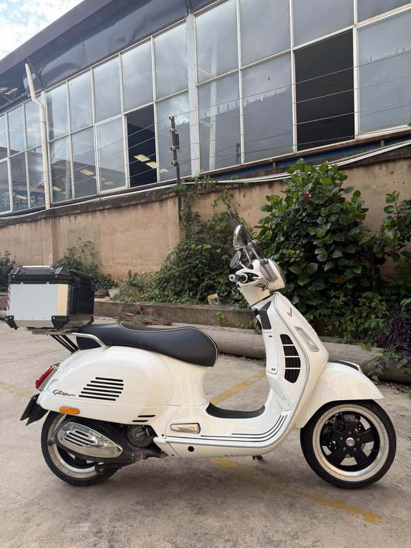 VESPA GTS