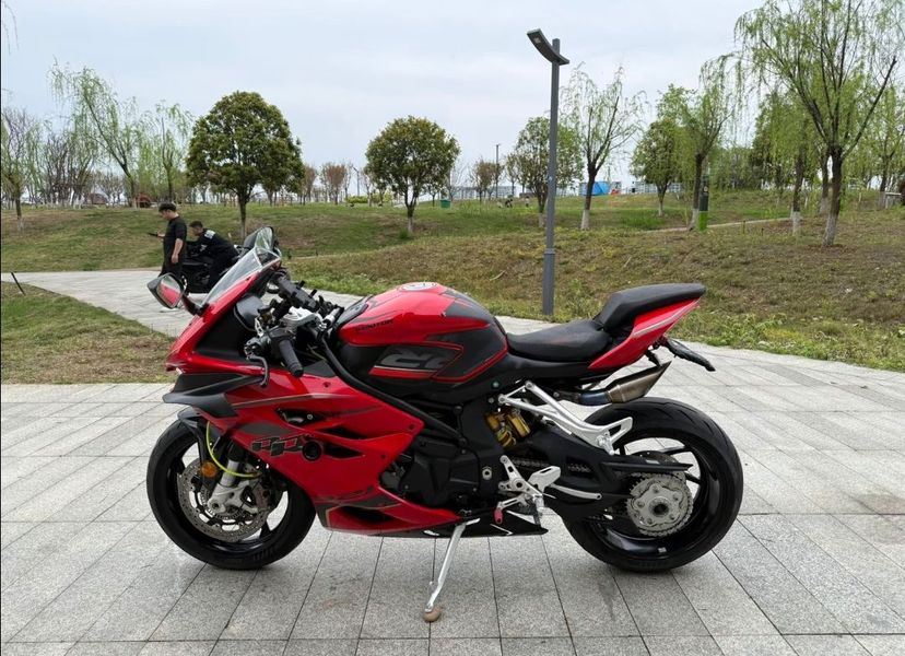 QJMOTOR QJ900GS-8D
