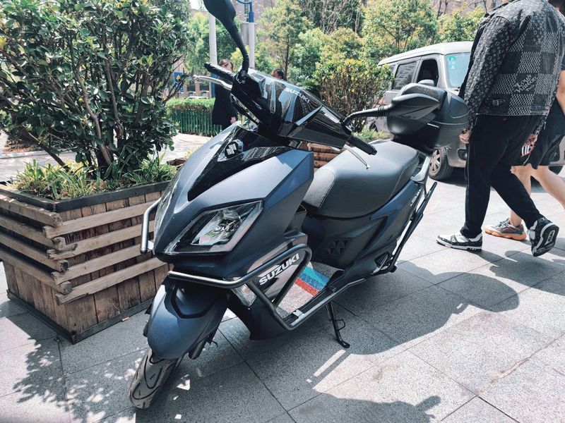济南铃木 UY125