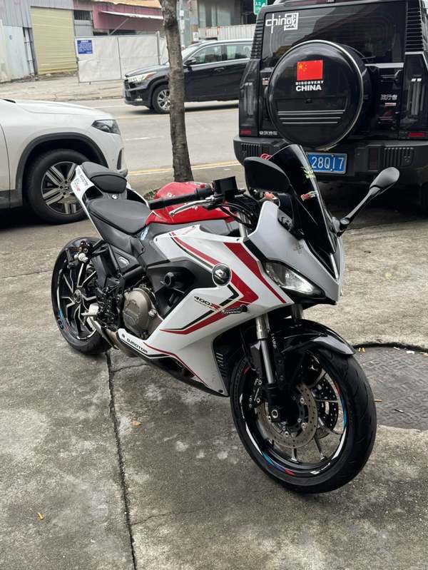 QJMOTOR 赛400