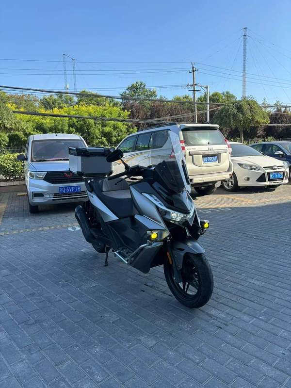 无极 SR250GT
