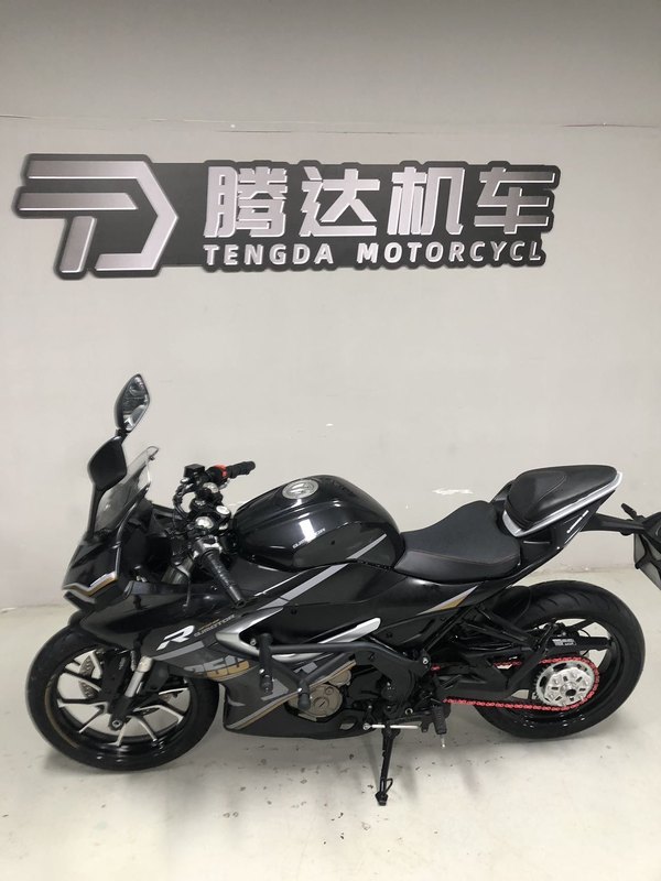 QJMOTOR 赛250