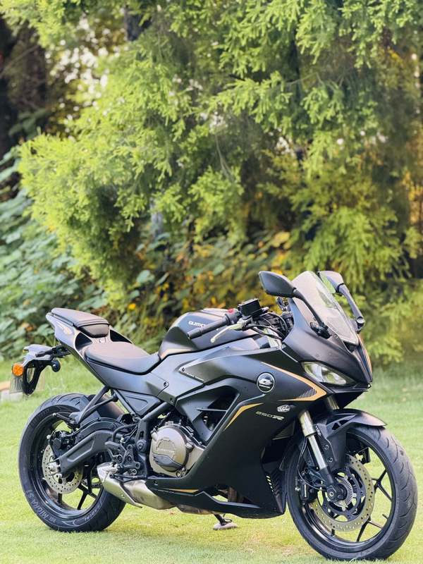 QJMOTOR 赛250