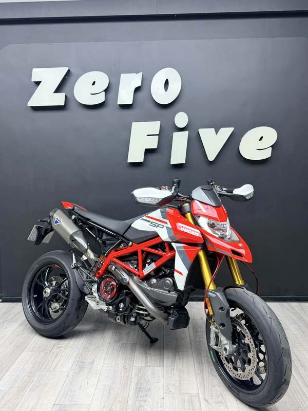 杜卡迪 Hypermotard 950