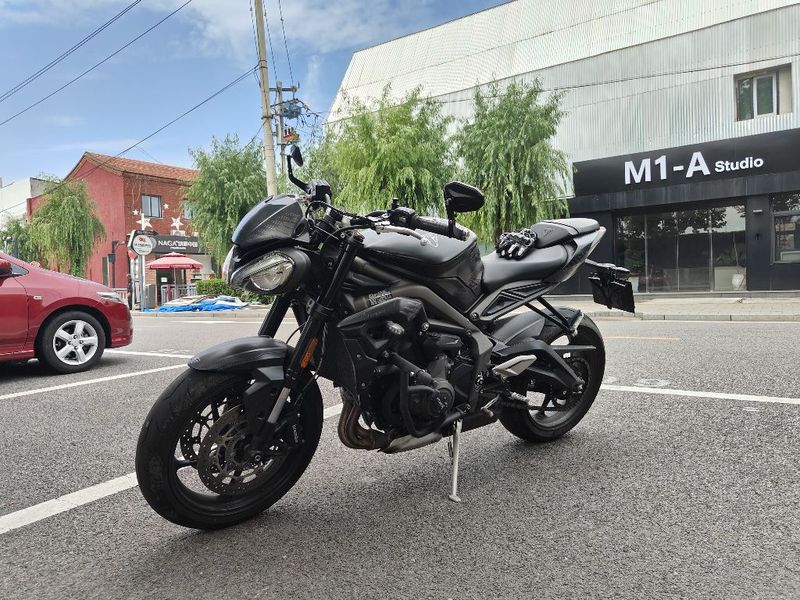 凯旋 Street Triple 765