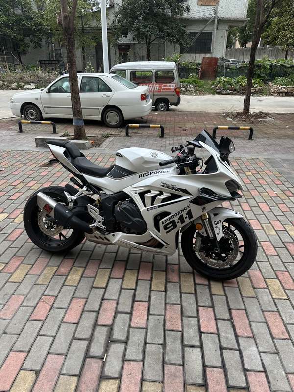 QJMOTOR 赛600