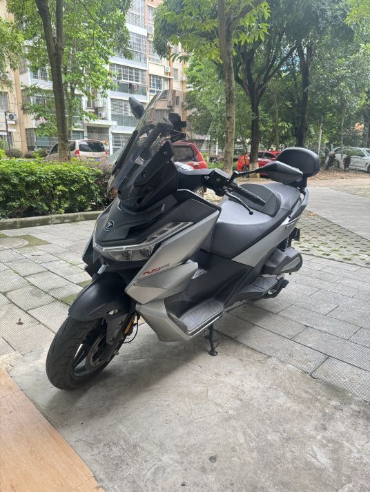 无极 SR250GT