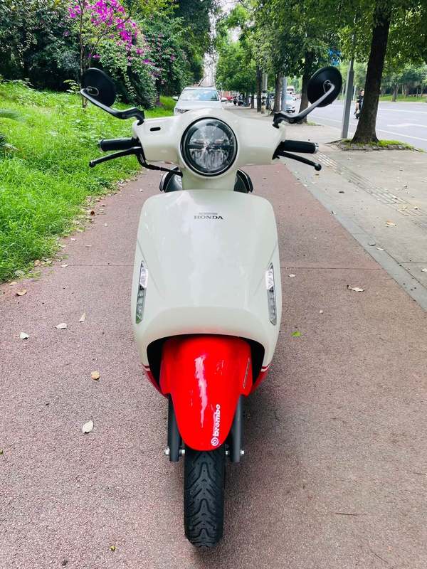 新大洲本田 NS125LA