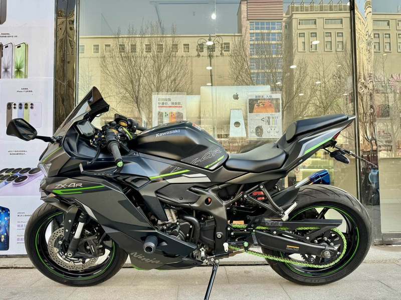 川崎 ZX-4R