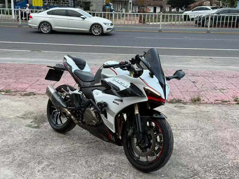 QJMOTOR 赛450
