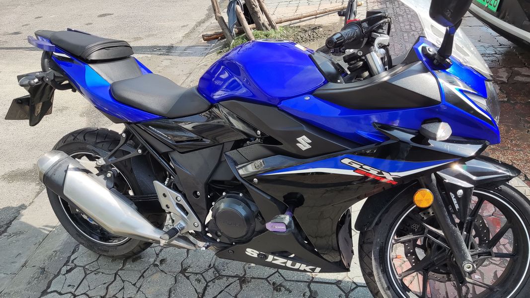 豪爵铃木 GSX250R