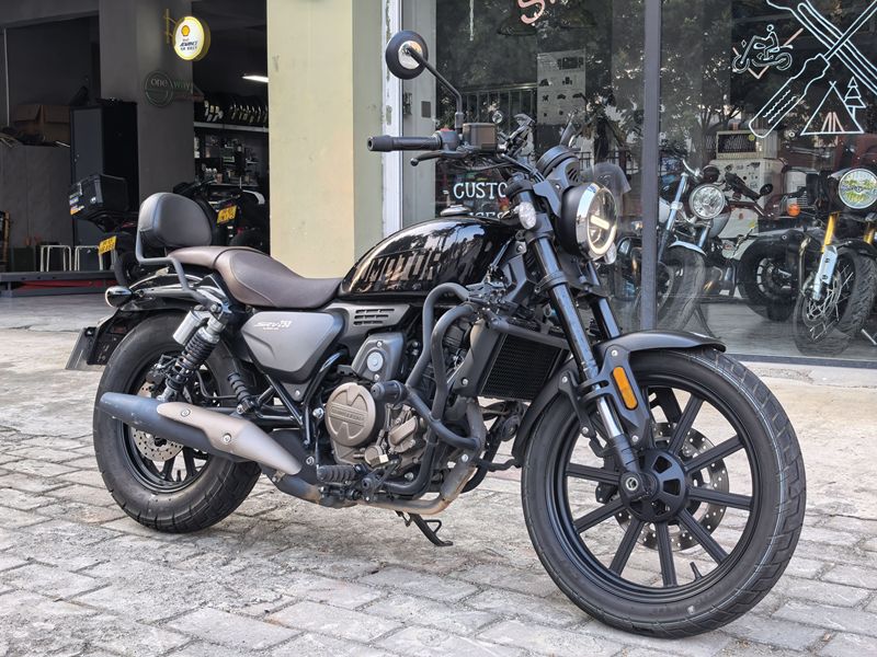 QJMOTOR 闪250