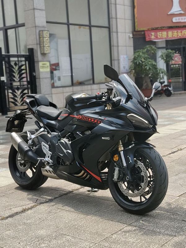 QJMOTOR 赛600