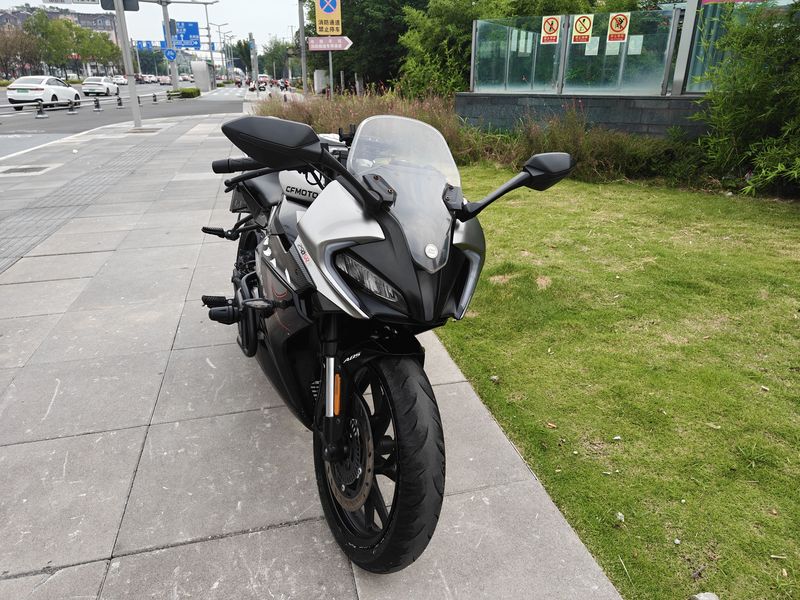 春风 250SR