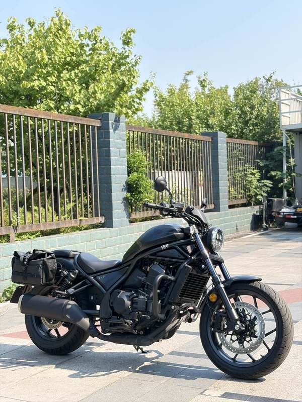 本田DREAMWING CM1100