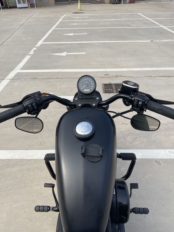 哈雷戴维森 Iron883 硬汉