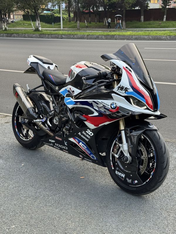 宝马 S 1000 RR