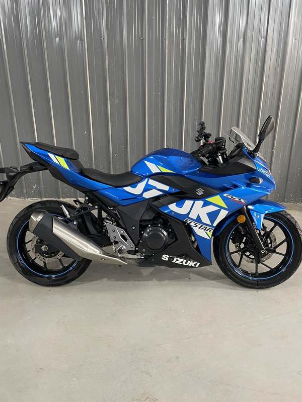 豪爵铃木 GSX250R