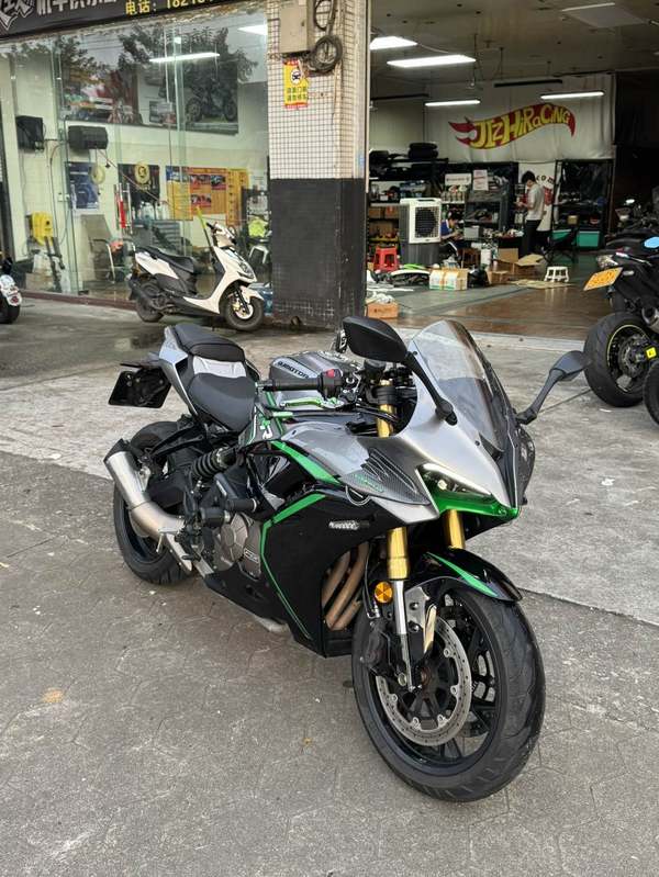 QJMOTOR 赛600