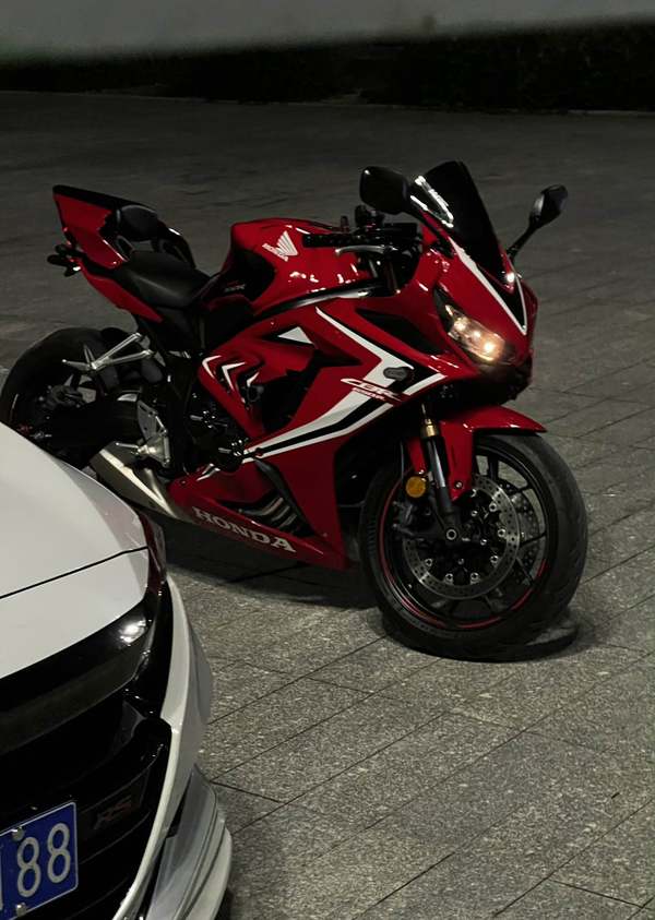 本田DREAMWING CBR650R