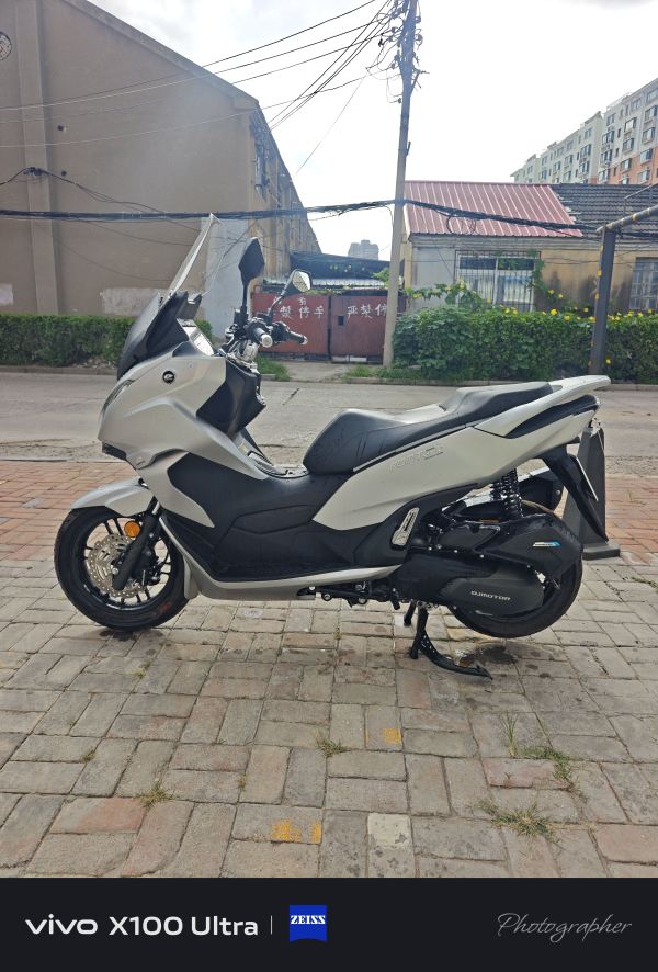 QJMOTOR 鸿250
