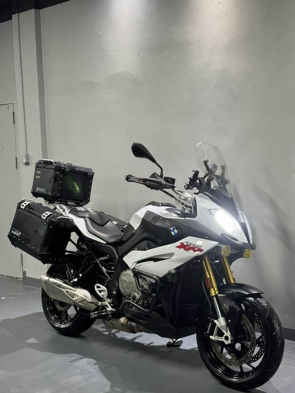 宝马 S 1000 XR