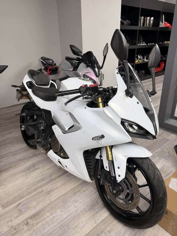 QJMOTOR 赛250