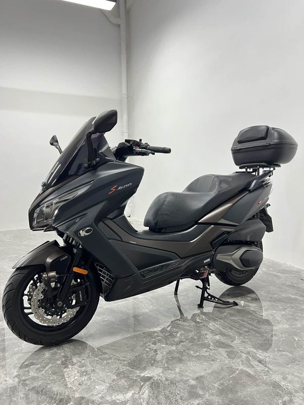 光阳 赛艇 S400