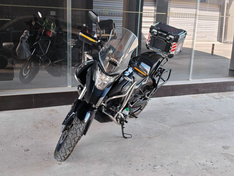 五羊本田 猛鸷 CB190X