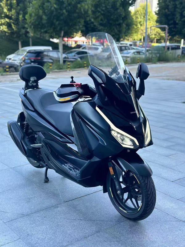 本田WING NSS350