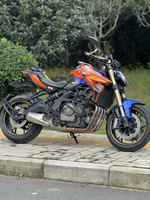 QJMOTOR 追600
