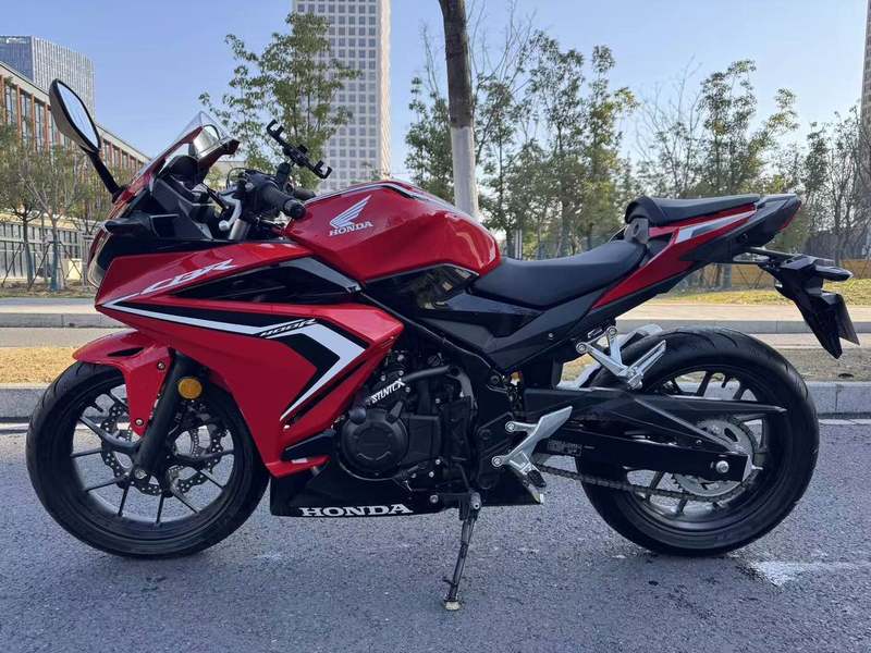 本田WING CBR400R