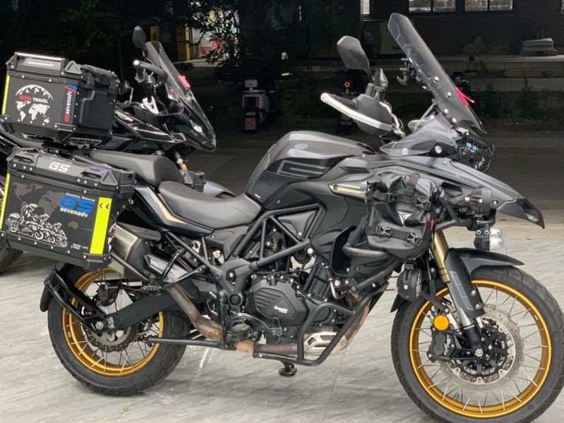 贝纳利 TRK552