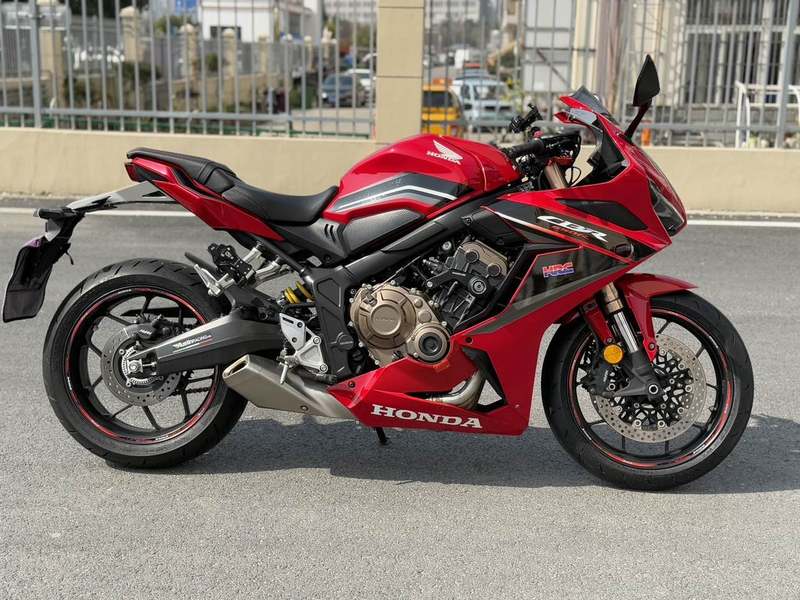 本田DREAMWING CBR650R