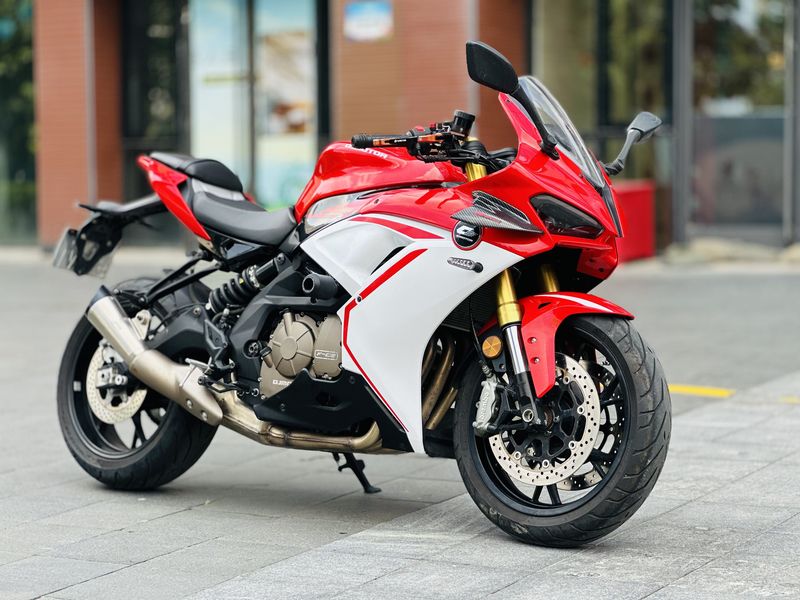 QJMOTOR 赛600