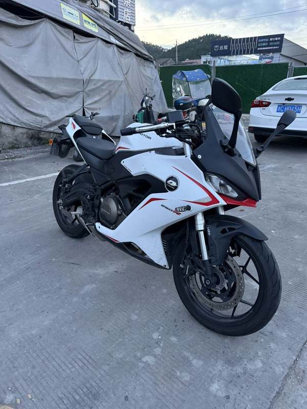 QJMOTOR 赛250