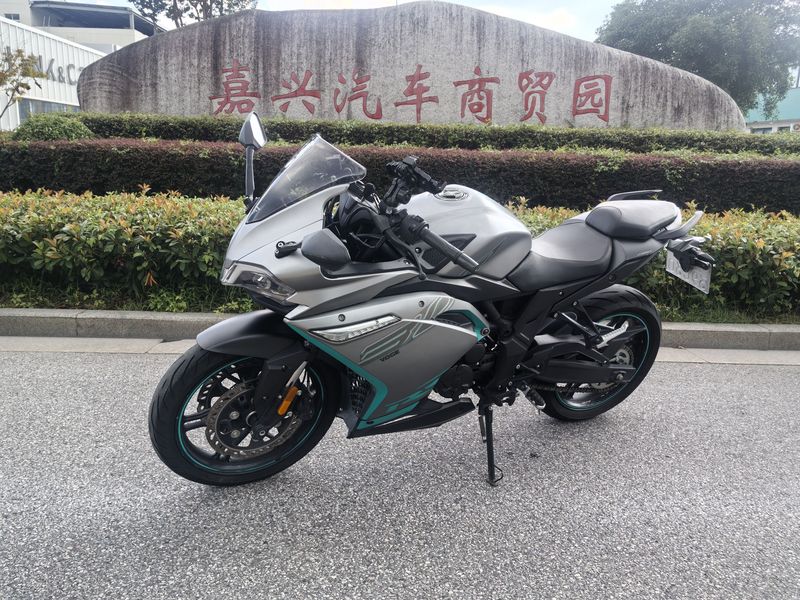 无极 300RR