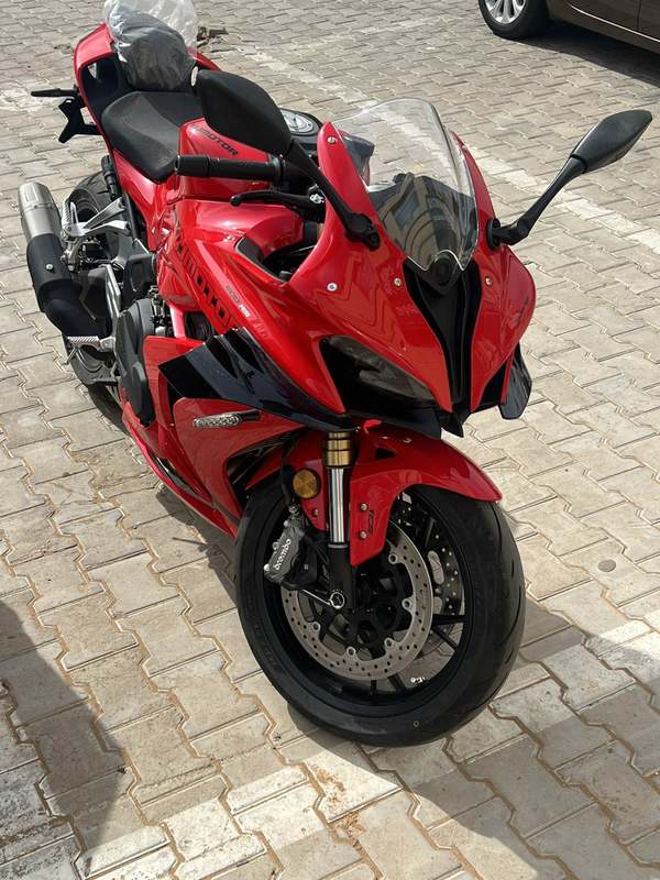 QJMOTOR 赛600