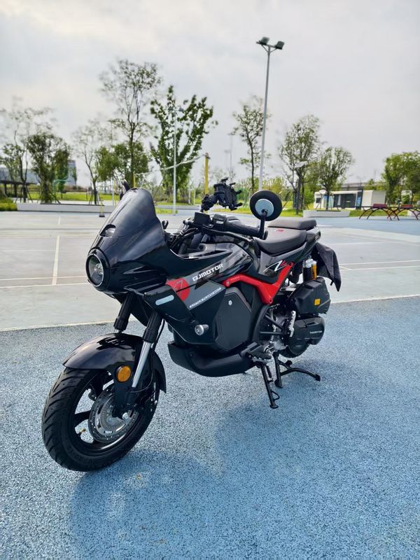 QJMOTOR 小飞侠