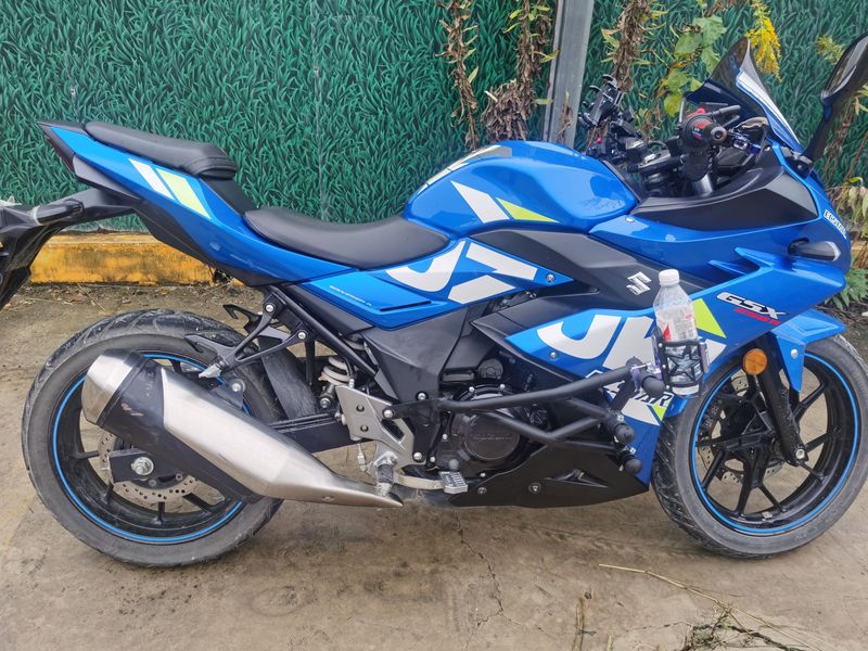 豪爵铃木 GSX250R